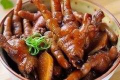 學(xué)鹵菜技術(shù)開(kāi)鹵菜店一年能賺多少？